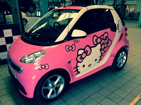 We know that bringing a cute car and a cute cat together results in a, well, cute design. But what happens when Hello Kitty collaborates with a German sports car manufacturer? Let's say, Porsche, perhaps? It may be hard to imagine, but yes, a Hello Kitty Porsche exists. Some Porsche fans may brand this … See more